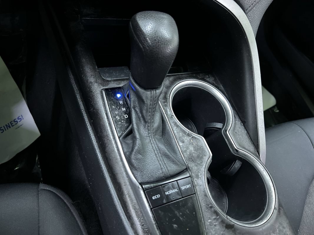 Used 2022 Toyota Camry LE FWD image 23