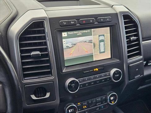 Used 2019 Ford Expedition Platinum image 12