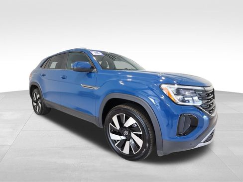Used 2026 Volkswagen Atlas Cross Sport SE FWD image 6