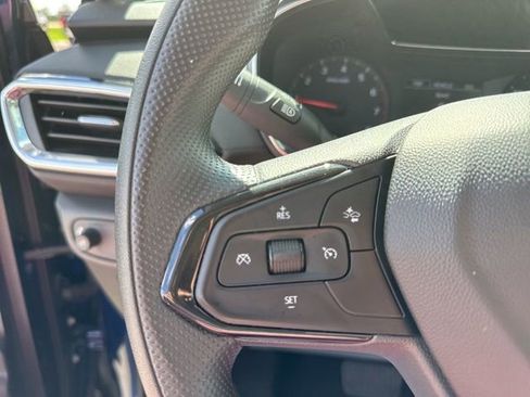 Used 2023 Chevrolet TrailBlazer LT FWD image 20