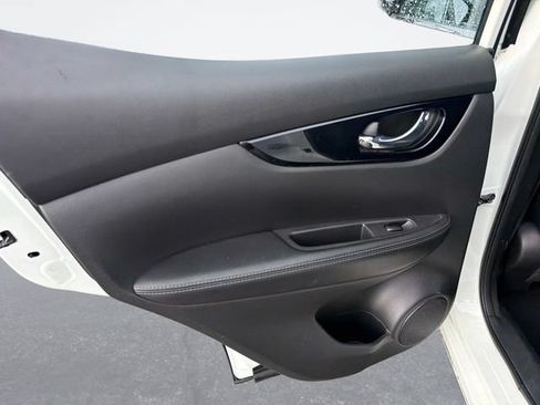 Used 2017 Nissan Rogue Sport SL FWD image 14