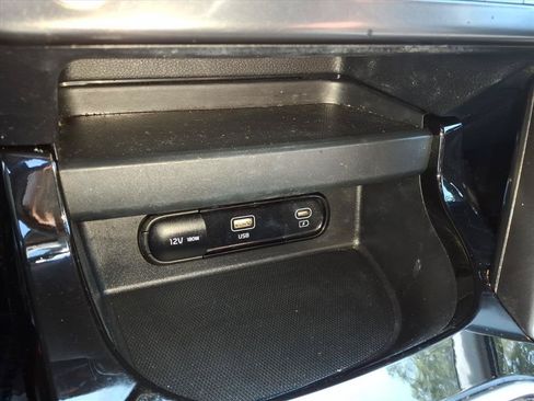 Used 2024 Kia Seltos S FWD image 12