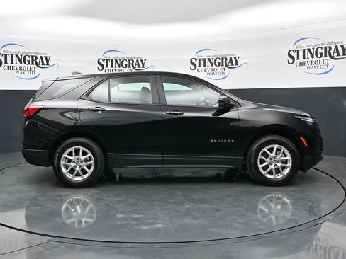 Used 2024 Chevrolet Equinox LS w/ Driver Confidence II Package FWD image 8