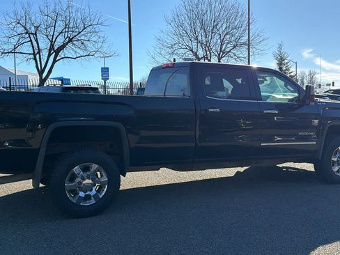 Used 2018 GMC Sierra 2500 SLT image 4