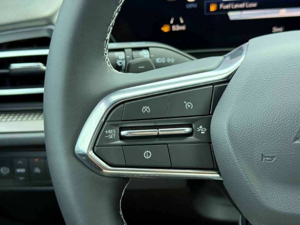 New 2027 Chevrolet Traverse LT w/ Driver Confidence Package FWD image 26