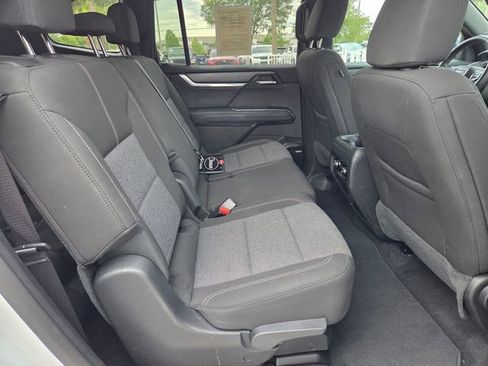 Used 2025 GMC Acadia Elevation FWD image 14