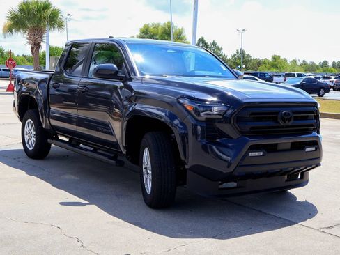 Used 2025 Toyota Tacoma SR5 RWD image 24