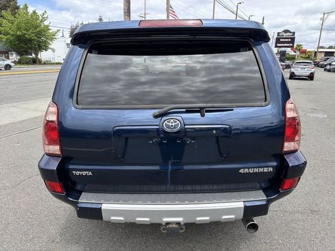 Used 2004 Toyota 4Runner SR5 w/ Preferred Accessory Pkg AWD/4WD image 5