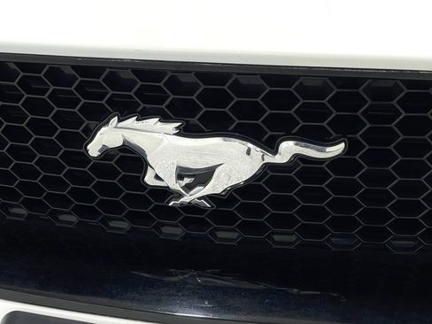 Used 2018 Ford Mustang GT Premium RWD image 37