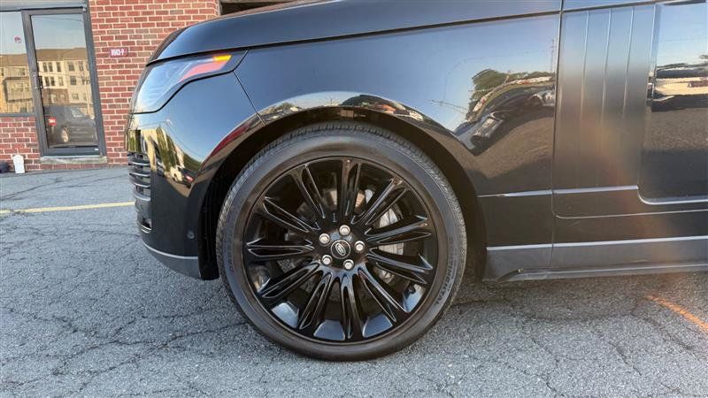 Used 2018 Land Rover Range Rover AWD/4WD image 5