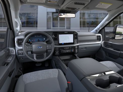 New 2026 Ford F250 XLT w/ XLT Premium Package AWD/4WD image 32