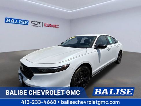 Used 2025 Honda Accord SE image 1
