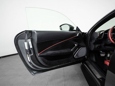 Certified 2022 Ferrari Roma RWD image 13