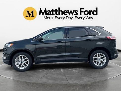 Used 2022 Ford Edge SEL w/ Convenience Package image 2