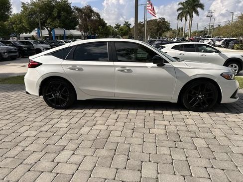 Used 2023 Honda Civic Sport image 14
