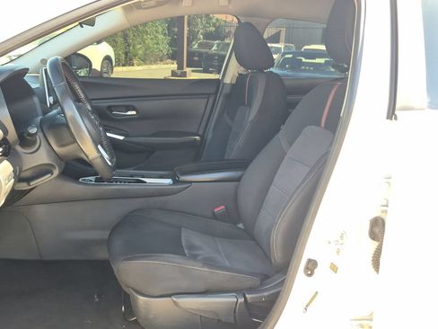 Certified 2023 Nissan Sentra SR w/ Trunk Package FWD image 15