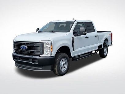 New 2026 Ford F250 XL w/ FX4 Off-Road Package