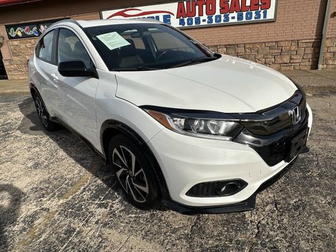 Used 2019 Honda HR-V Sport image 3