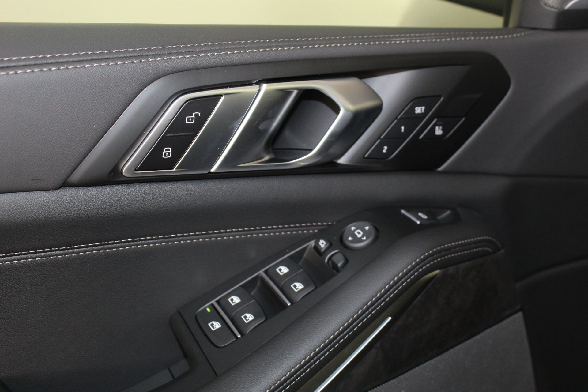 Used 2026 BMW X5 sDrive40i w/ Climate Comfort Package RWD image 24