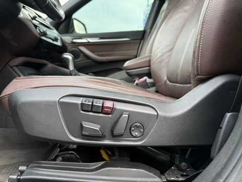 Used 2018 BMW X1 sDrive28i image 9