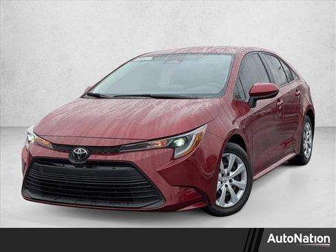 Used 2023 Toyota Corolla LE image 1