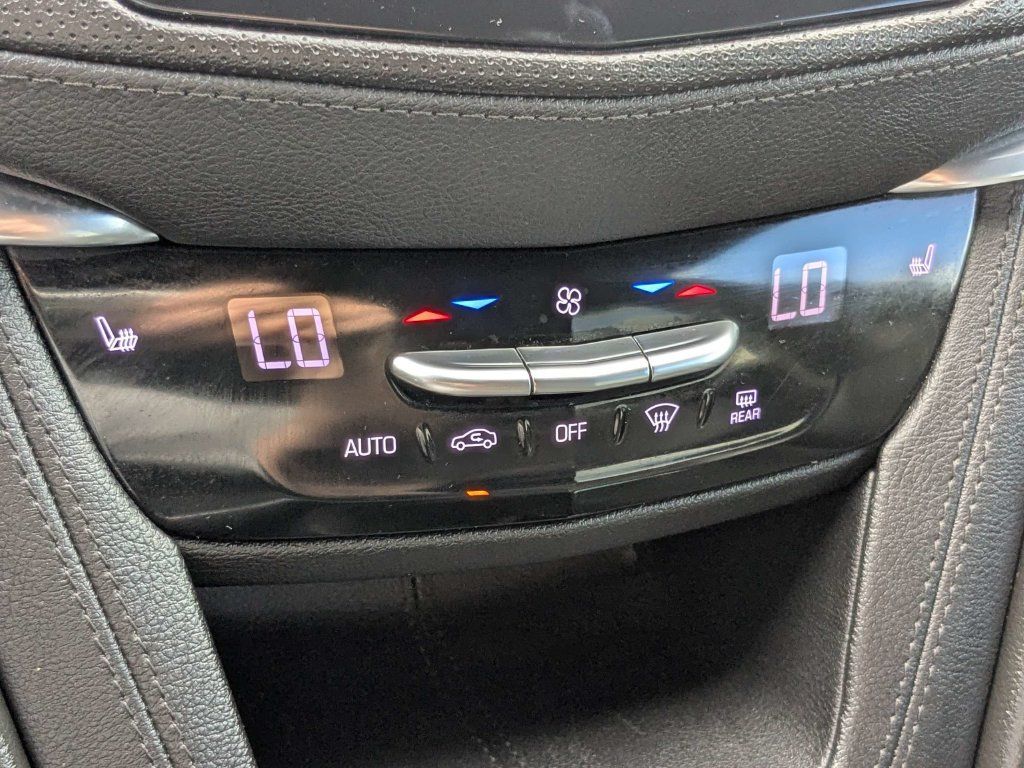 Used 2020 Cadillac XT5 Premium Luxury FWD image 27