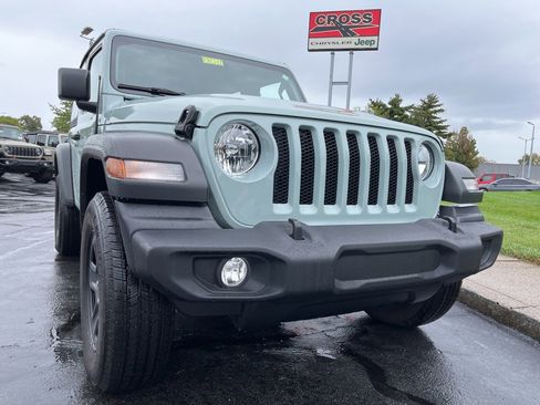 Used 2023 Jeep Wrangler Sport image 36