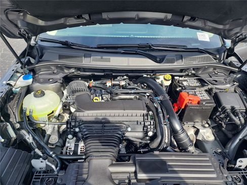 New 2026 Lincoln Corsair Premiere image 13