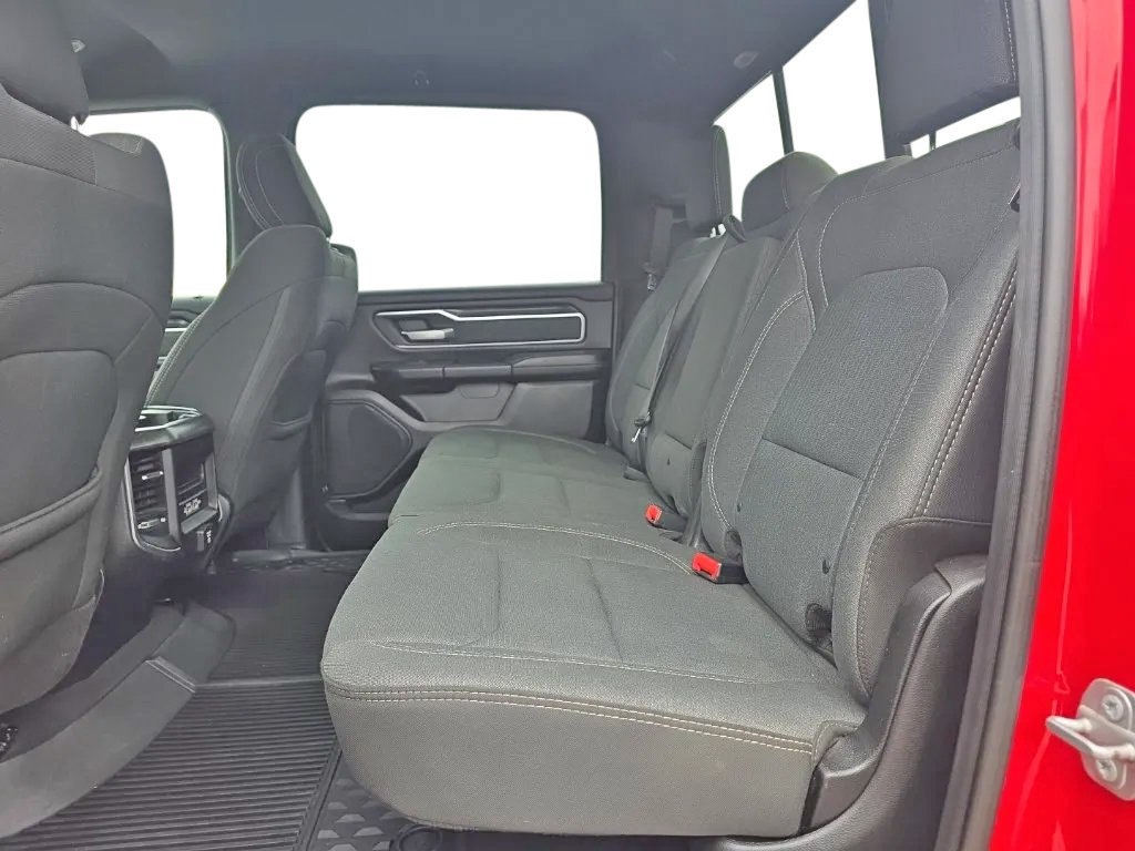 Used 2019 RAM 1500 Big Horn AWD/4WD image 13