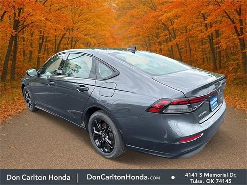Used 2025 Honda Accord SE image 5