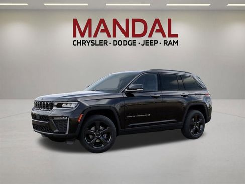 New 2026 Jeep Grand Cherokee Limited w/ Limited Altitude Package RWD image 2