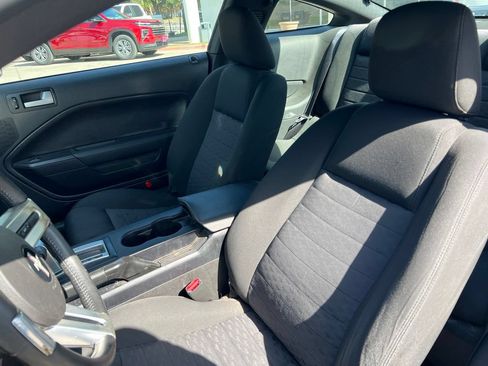 Used 2006 Ford Mustang GT RWD image 10