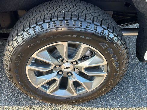 New 2026 Chevrolet Silverado 1500 RST AWD/4WD image 9