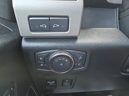 Used 2019 Ford F150 Lariat w/ Equipment Group 502A Luxury AWD/4WD image 74