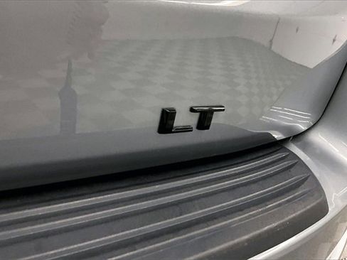 Used 2024 Chevrolet Tahoe LT image 8