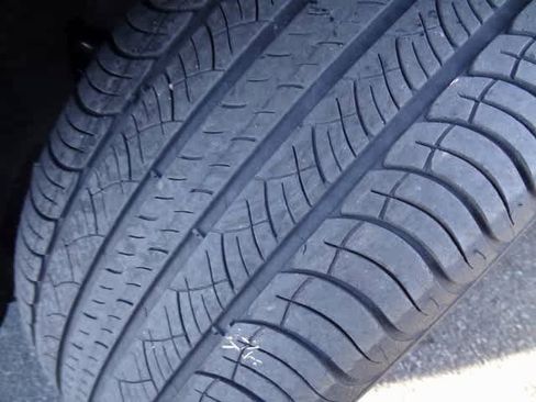 Used 2021 Land Rover Range Rover Velar R-Dynamic S image 42