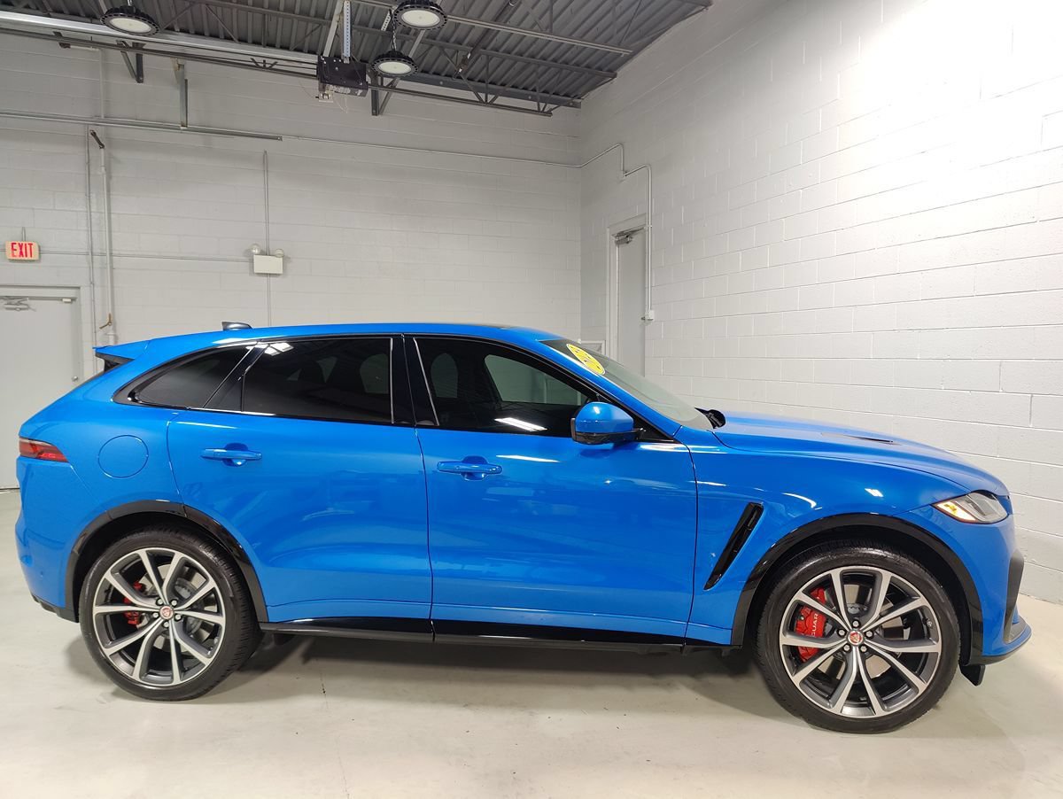 Used 2023 Jaguar F-PACE SVR AWD/4WD image 5