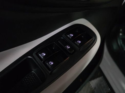 Used 2020 FIAT 500L Trekking w/ Popular Equipment Group image 31