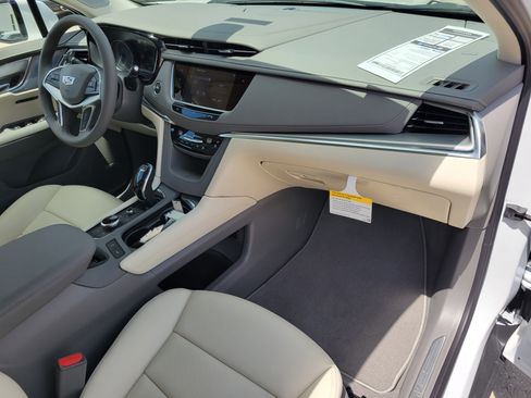 New 2026 Cadillac XT5 Premium Luxury image 11