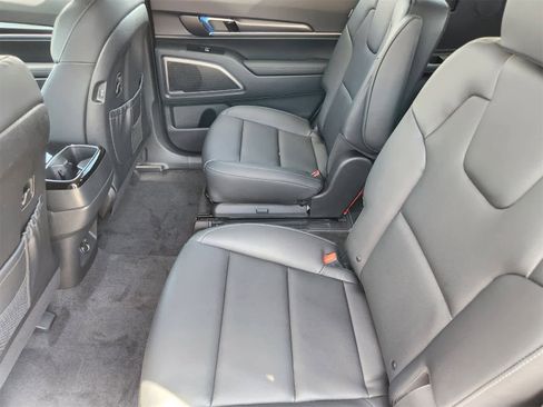New 2025 Kia Telluride S image 22