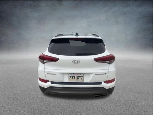 Used 2016 Hyundai Tucson Limited w/ Option Group 03 FWD image 12