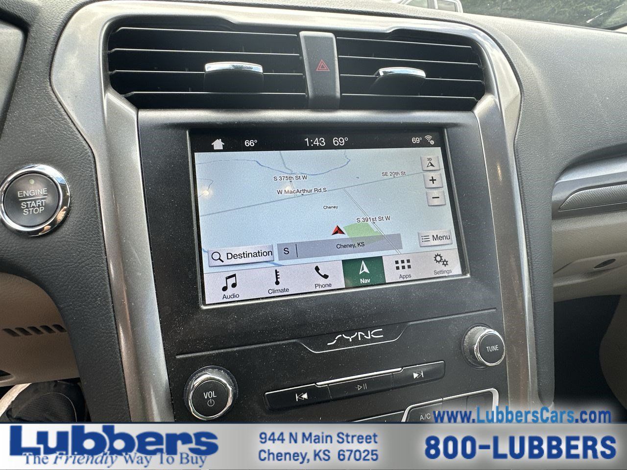 Used 2019 Ford Fusion SE FWD image 18