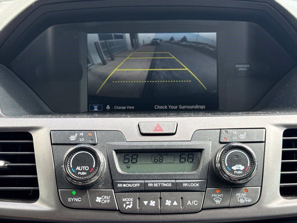 Used 2015 Honda Odyssey Touring image 23