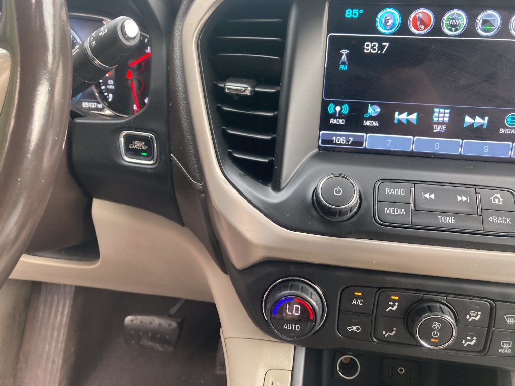 Used 2019 GMC Acadia Denali AWD/4WD image 22