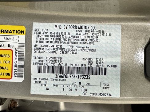 Used 2015 Ford Fusion SE image 11