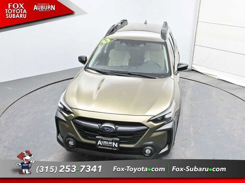 Used 2023 Subaru Outback Premium image 29