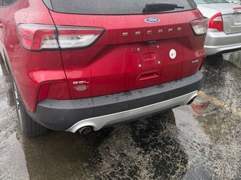 Used 2021 Ford Escape SEL w/ Technology Package AWD/4WD image 10