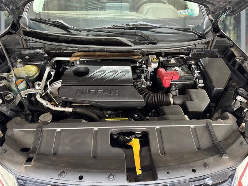 Used 2022 Nissan Rogue S AWD/4WD image 19