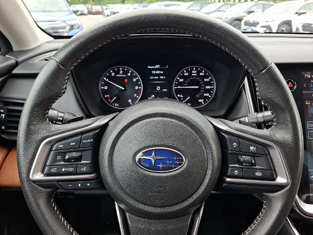 Used 2025 Subaru Outback Premium AWD/4WD image 19
