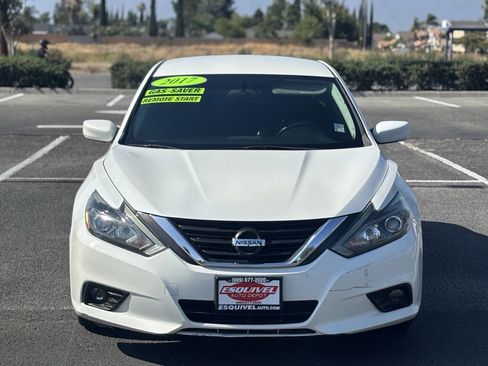 Used 2017 Nissan Altima 2.5 SR FWD image 2